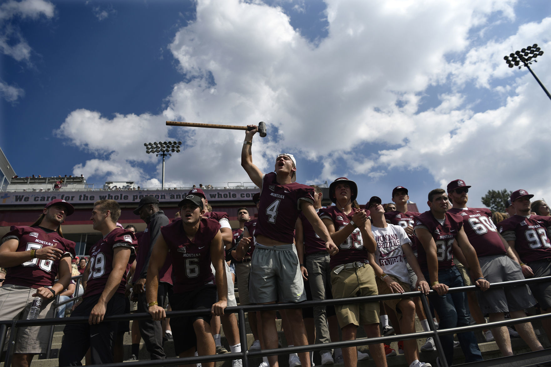 Montana defeats Drake03.JPG
